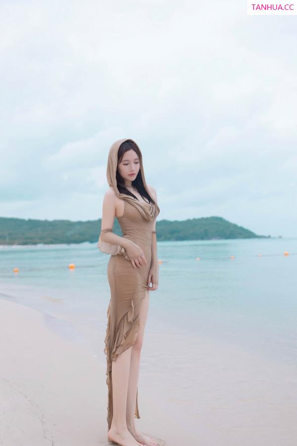鱼子酱fish  [XiuRen]高清写真图 2023.08.25 No.7288 鱼子酱Fish 沙滩美腿第6张图片